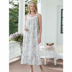 Eileen West Red Clover Nightgown Floral