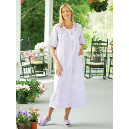 Vermont Country Store Women's Cabbage Rose Pajamas Ivory 4 Vermont Country Store Women's Cabbage Rose Pajamas Ivory - Image 2