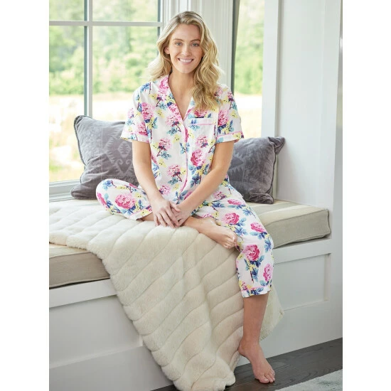 Vermont Country Store Women's Cabbage Rose Pajamas Ivory 3 Vermont Country Store Women's Cabbage Rose Pajamas Ivory