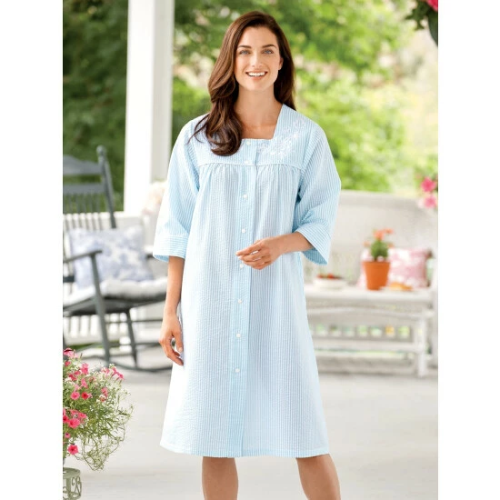 Vermont Country Store Women's Snap-Front Seersucker Robe Aqua Stripe 4 Vermont Country Store Women's Snap-Front Seersucker Robe Aqua Stripe - Image 2